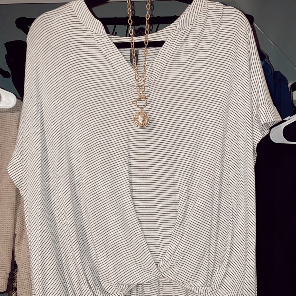 Cute stripped tee
